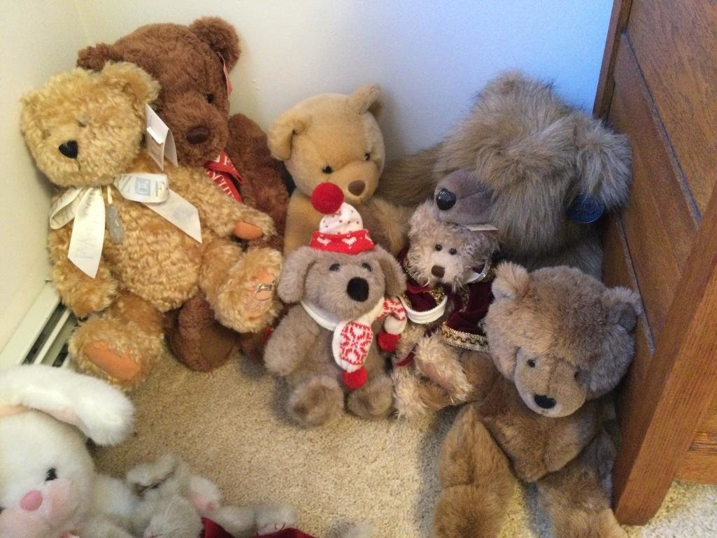 Image for Furniture, collectibles, household-Pine Tree Rd