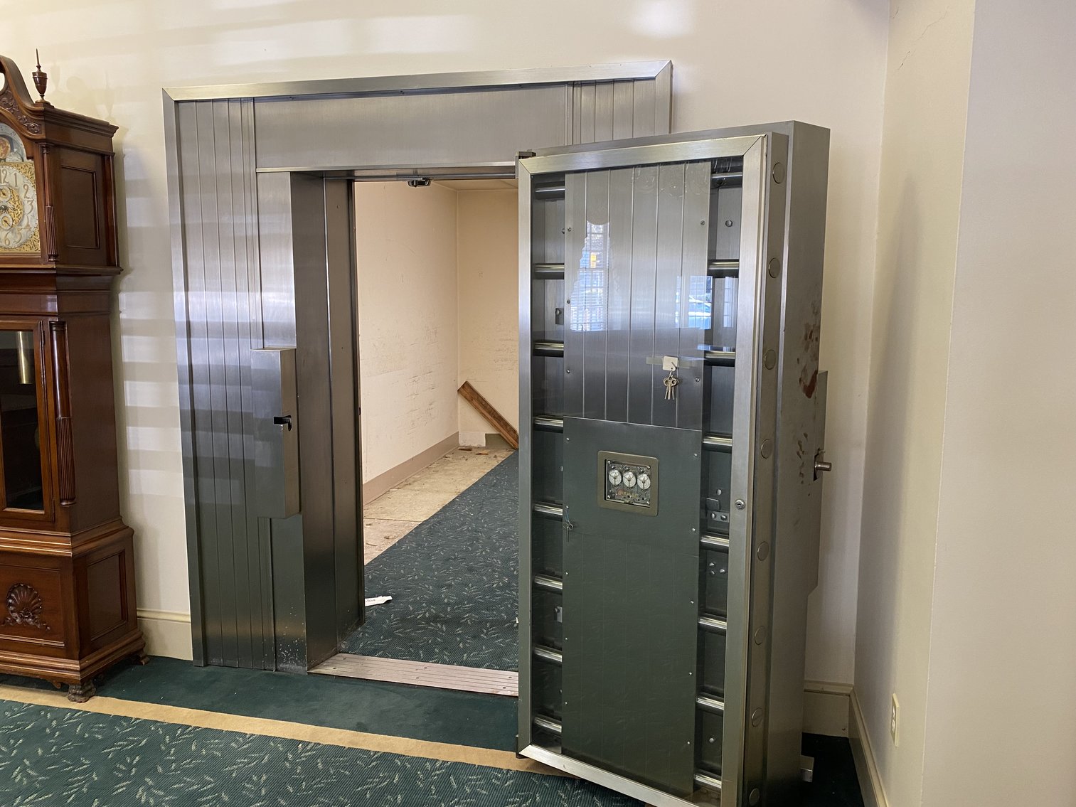 Image for Bank Ordered Sale - 9,415 SF Former Bank Branch Office - 323 Prince St. Tappahannock, VA 22560