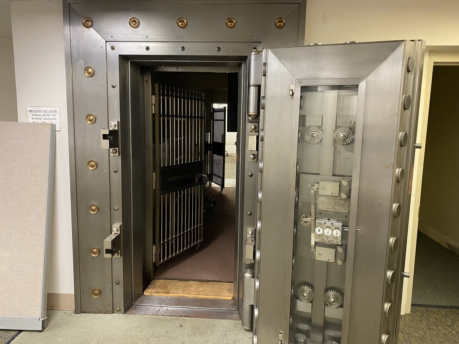 Image for Bank Ordered Sale - 9,415 SF Former Bank Branch Office - 323 Prince St. Tappahannock, VA 22560