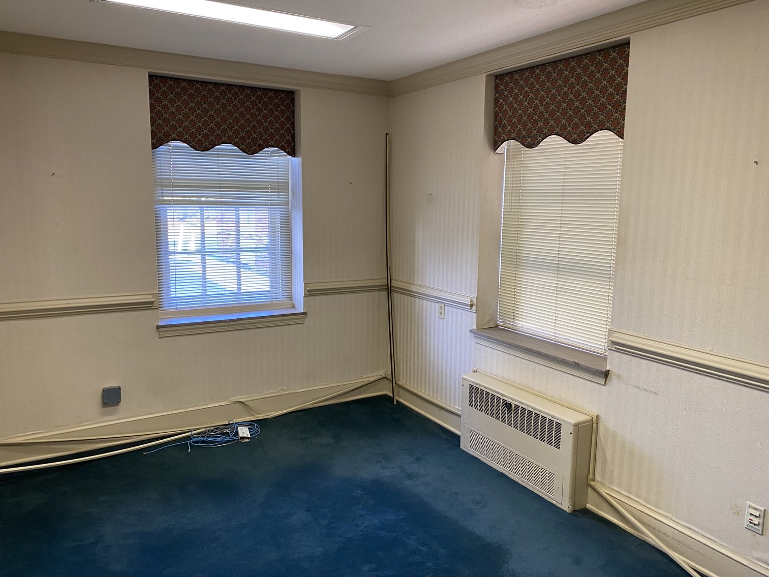 Image for Bank Ordered Sale - 9,415 SF Former Bank Branch Office - 323 Prince St. Tappahannock, VA 22560