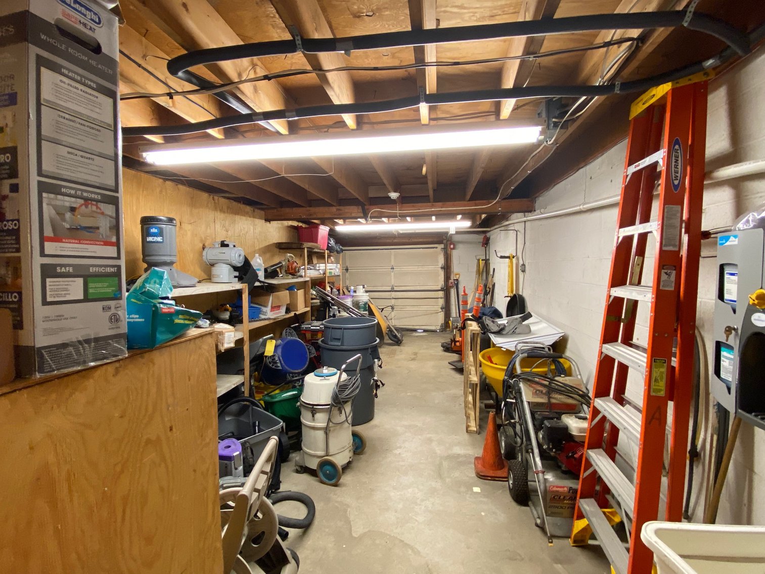 Image for SOLD $99,000 - 5,000 sqft. Office Building in Huntington