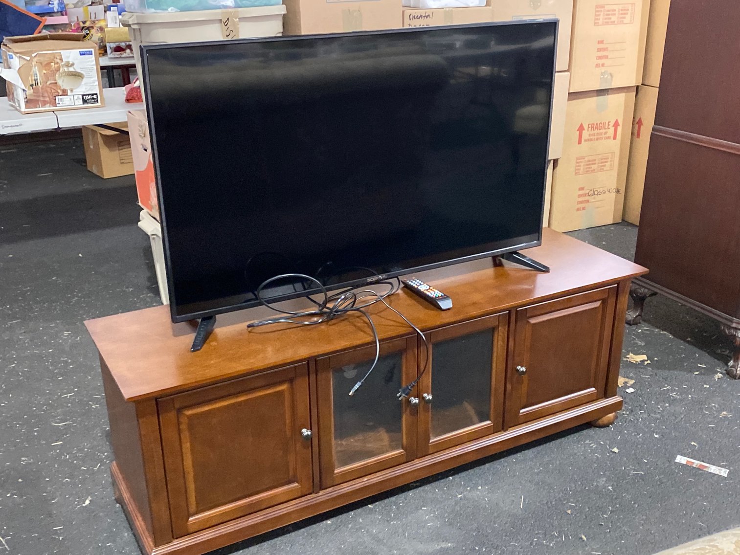 Image for Jewelry, Antique and Modern Furniture, Carpets & Rugs, Quality Housewares