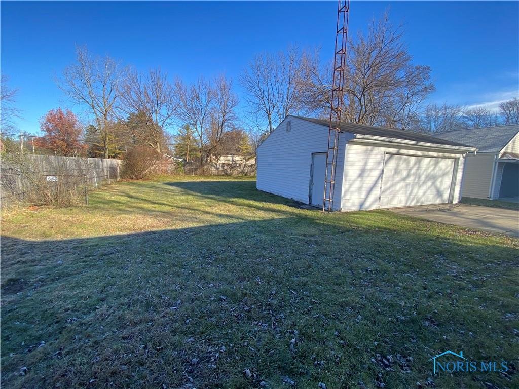 Image for MINIMUM BID AUCTION $83,000! 6648 Blossman Rd