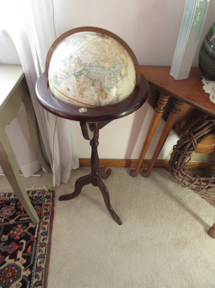 Image for Charleston, WV - Ornate Furniture, Sterling Silver, and More!