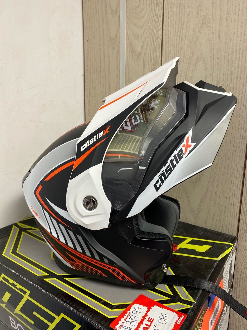 Image for New merchandise, Helmets, ratchet straps, Clothing, Sport related, Coins, Sports Cards