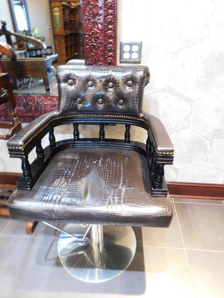 Image for Morgantown, WV - Barber Shop Liquidation