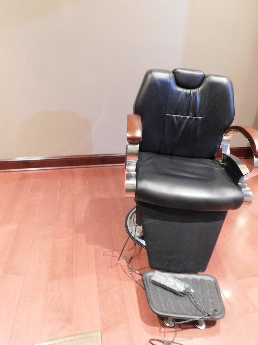 Image for Morgantown, WV - Barber Shop Liquidation