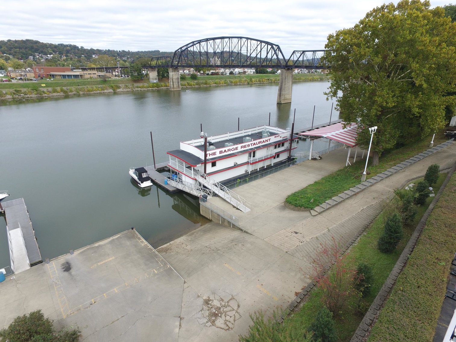 Image for SOLD $134,750 - The Barge Restaurant Bar and Grill Vessel