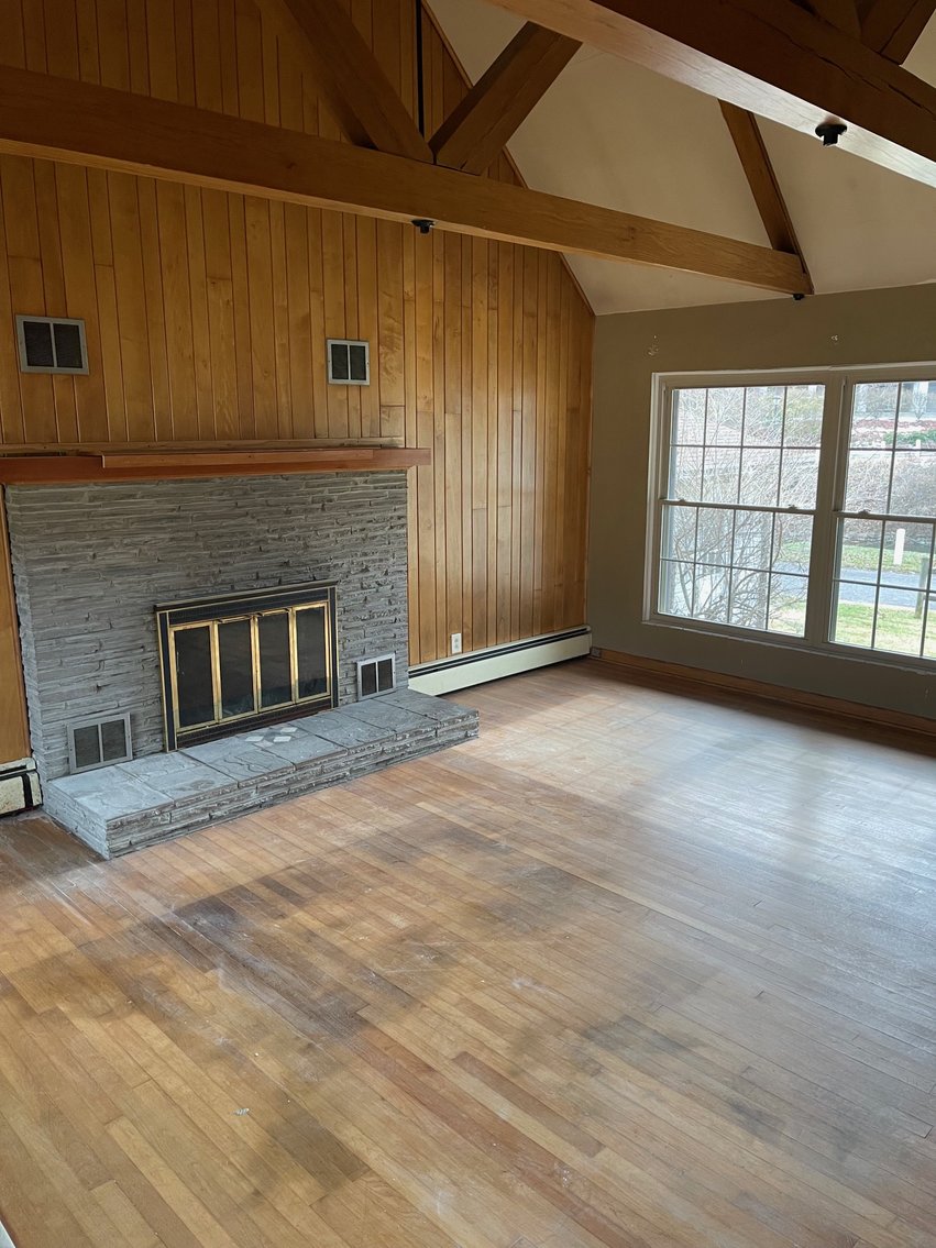 SOLD 200,000 5Bedroom Home Near Suncrest Towne Centre