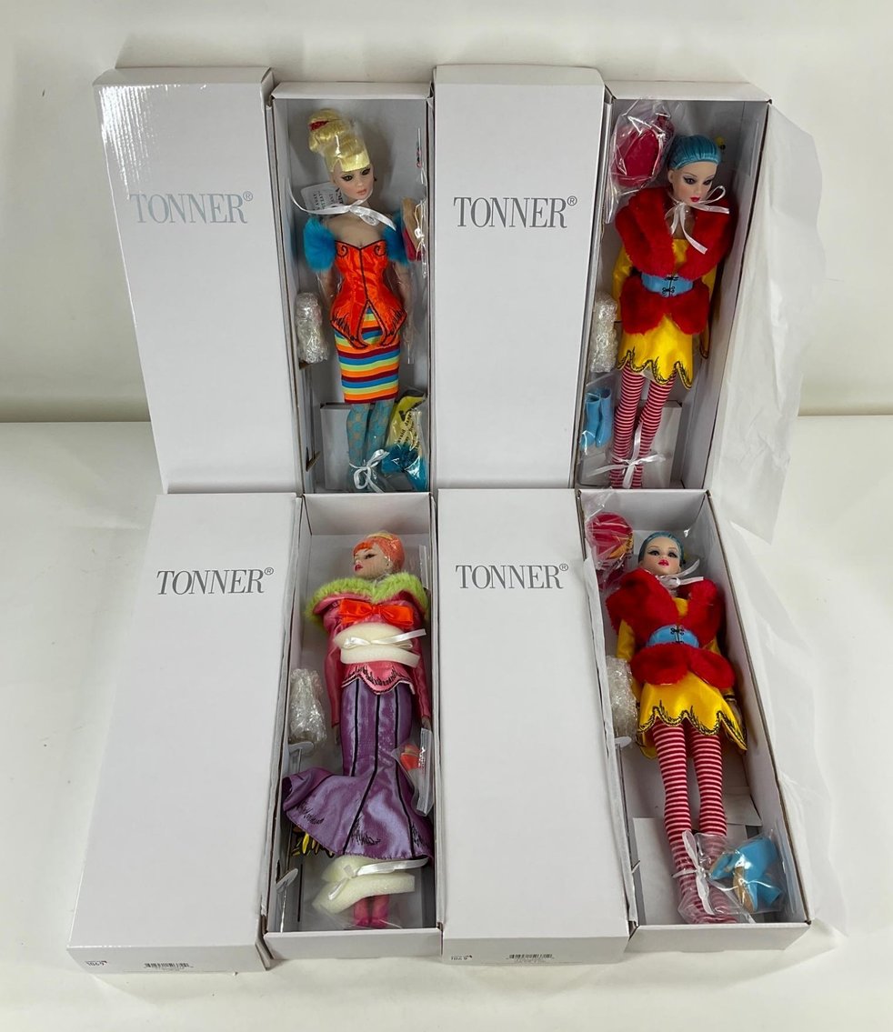 Image for Single Owner Modern and Collectible Dolls | January 13, 2022 at 7:00 PM