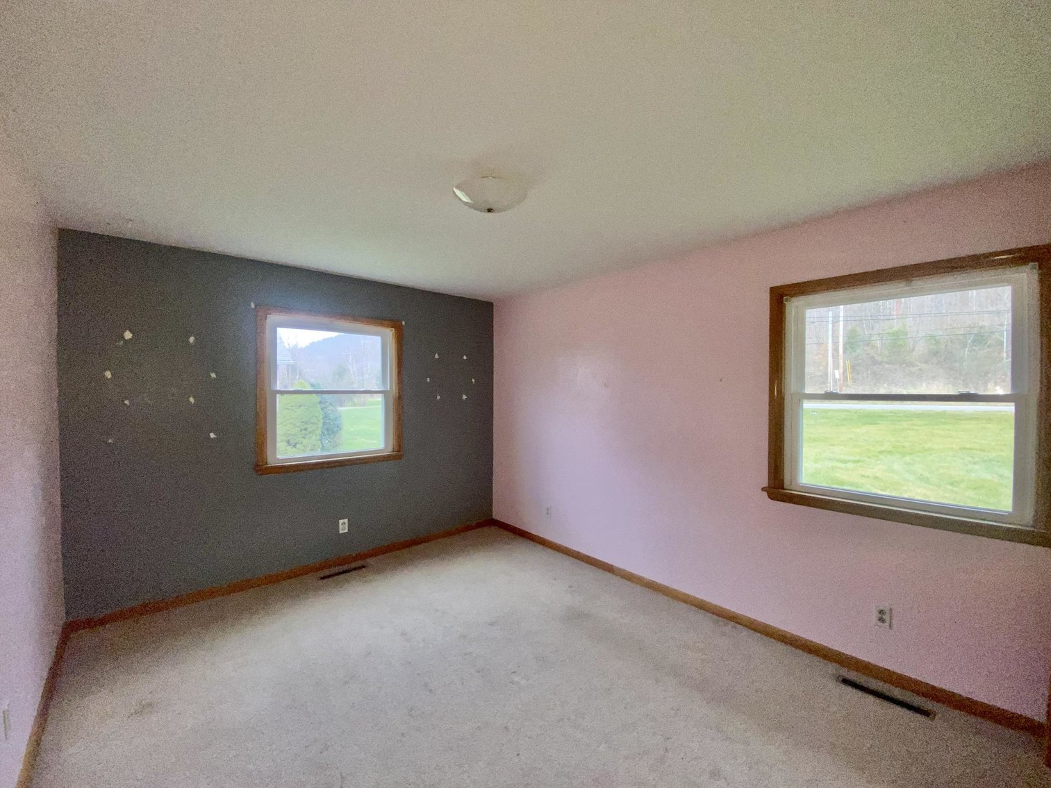 Image for SOLD $143,000 - Brick 3 Bedroom on 1.5 Acres Selling to the Highest Bidder