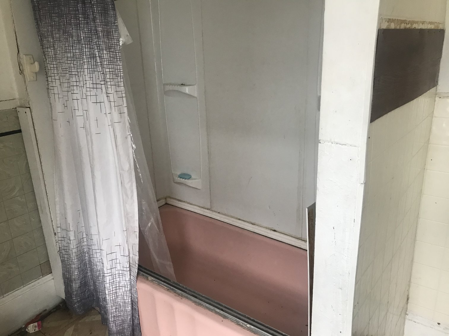 Image for SOLD $38,500 - 4 Bedroom in Huntington Selling to the Highest Bidder