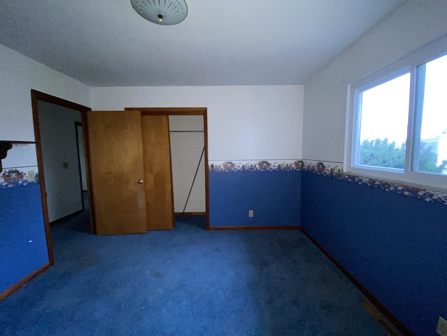 Image for Real Estate Auction w/ Vehicles