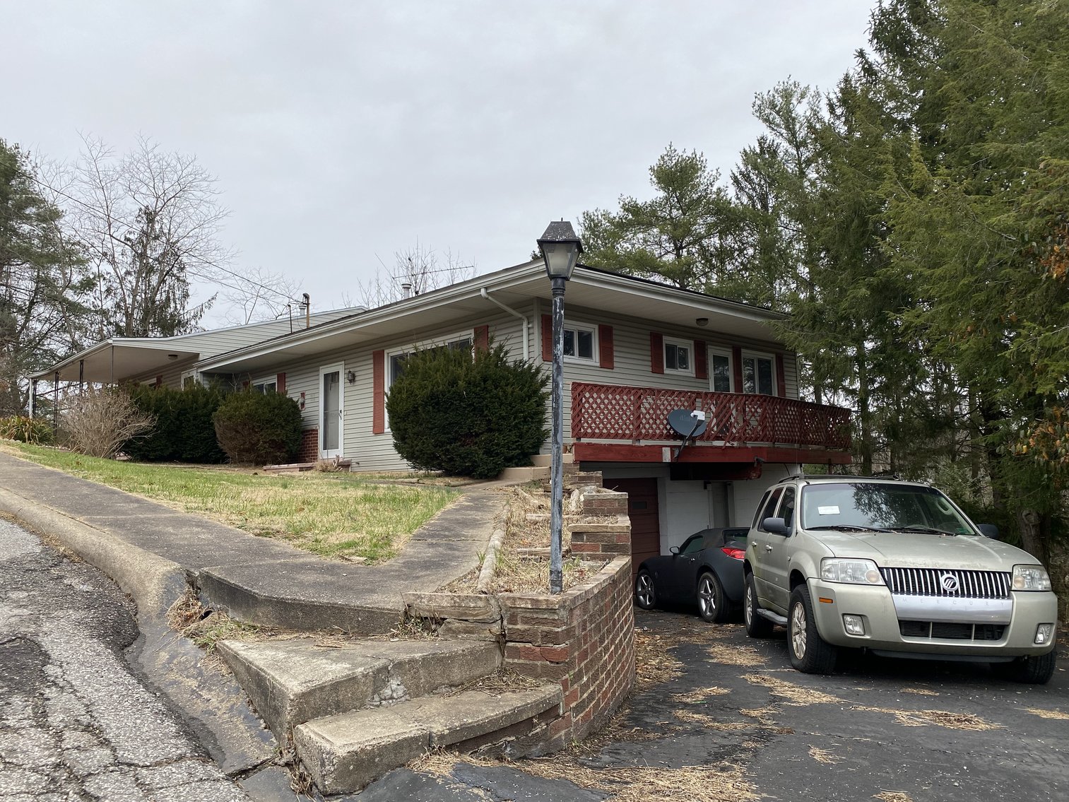 Image for Real Estate Auction w/ Vehicles