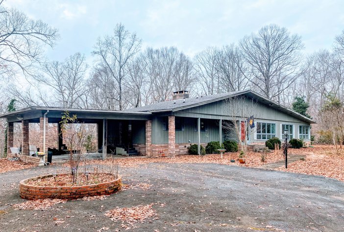 Image for SOLD!  $522,500 | Riverfront Home with 195 +/- feet of frontage on the James River | 2,688 +/- sf rancher | plus 784 +/- sf unfinished basement | Three parcels | 5 +/- acres | Henrico County  | Auction!