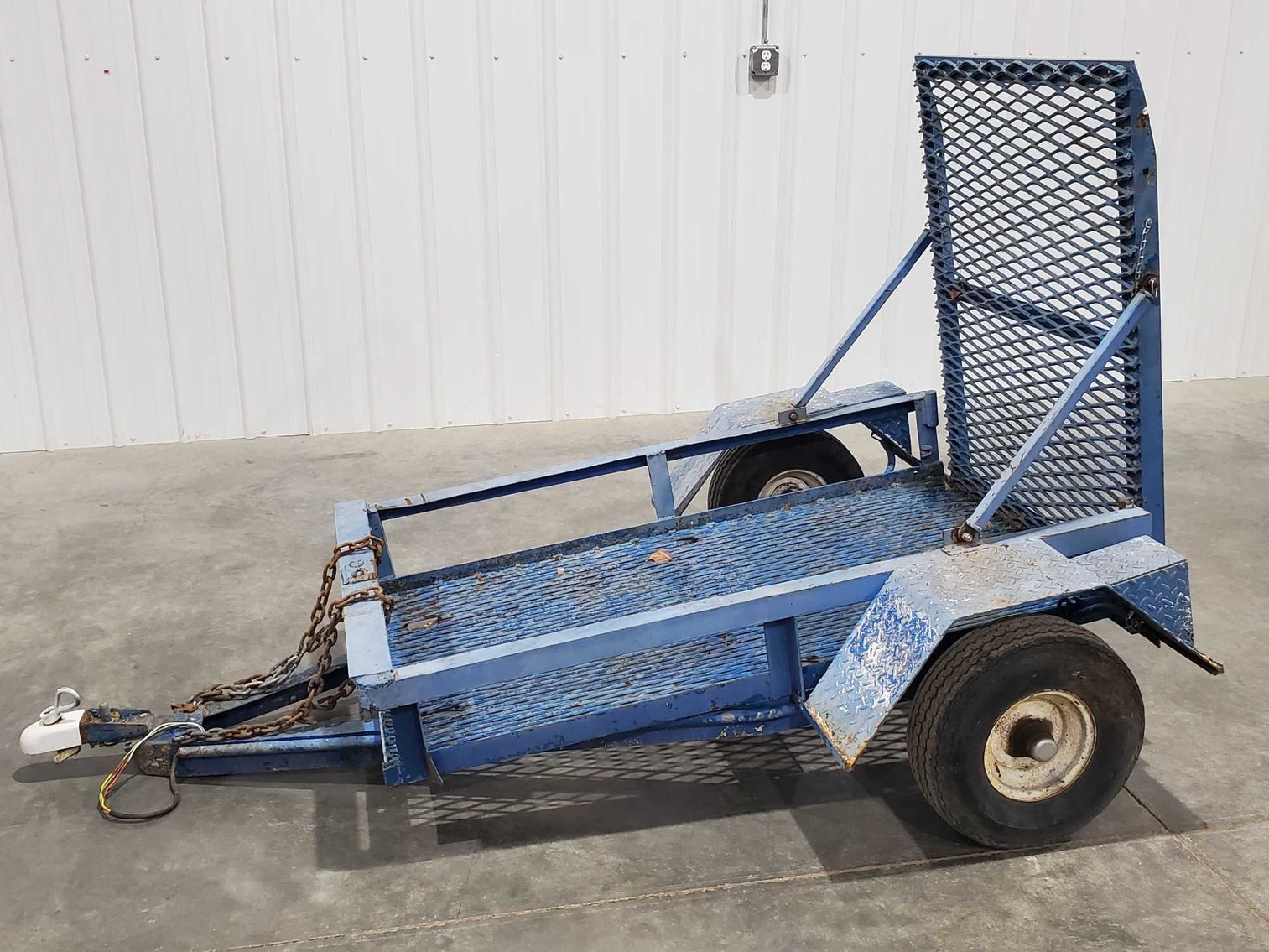 Image for Oldham Consignment Auction