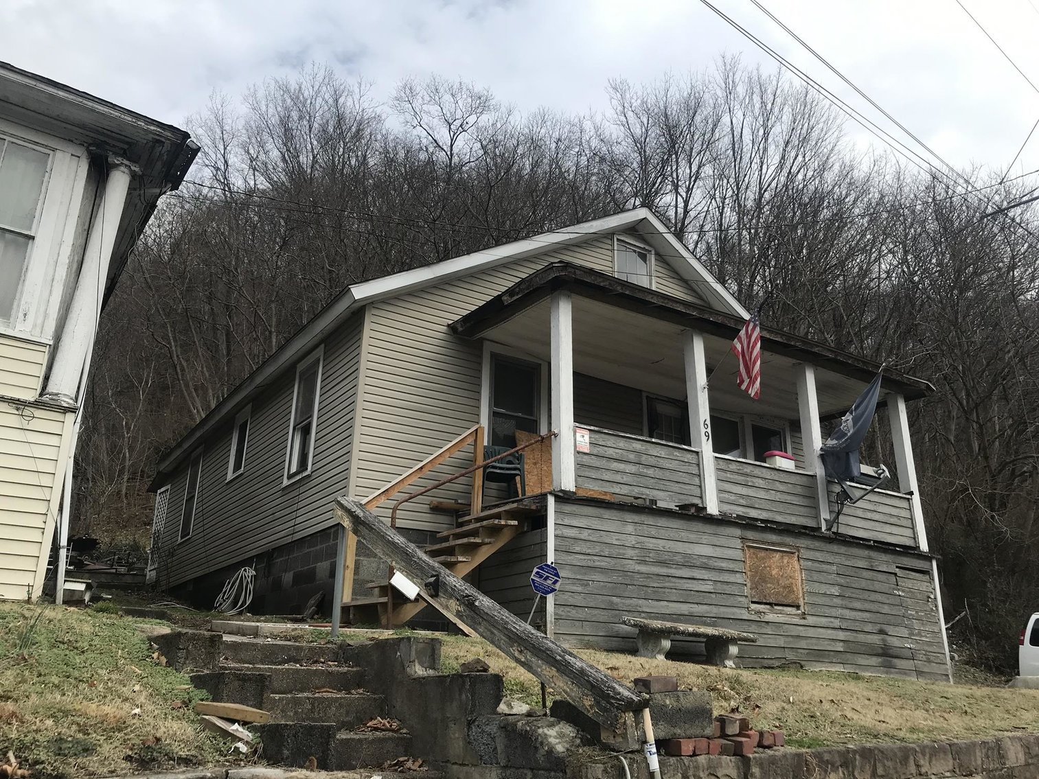 2 Homes on a Corner Lot in Charlton Heights
