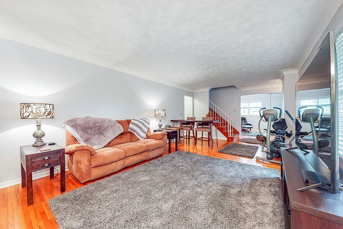 Image for REAL ESTATE  AUCTION! 8212 & 8216 Erie St