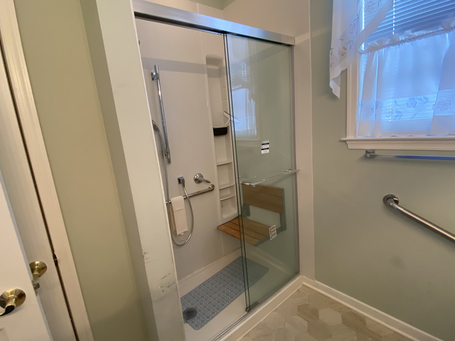 Image for 3 BR/2 BA Home in Desirable 55+ Community Minutes from Rt. 3 & I-95--SELLING to the HIGHEST BIDDER!!