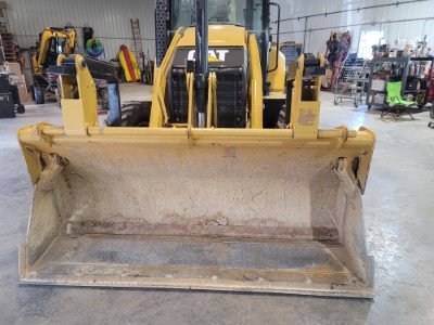 Image for 2018 Cat 420F2