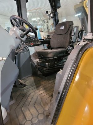 Image for 2018 Cat 420F2