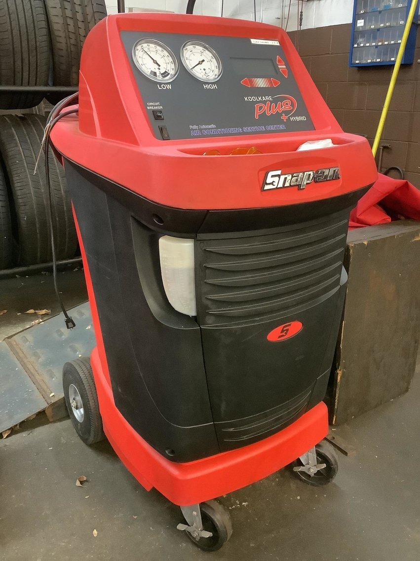 Image for Pagnoni Auto Service Business Retirement Liquidation | January 31, 2022 at 8:00 PM