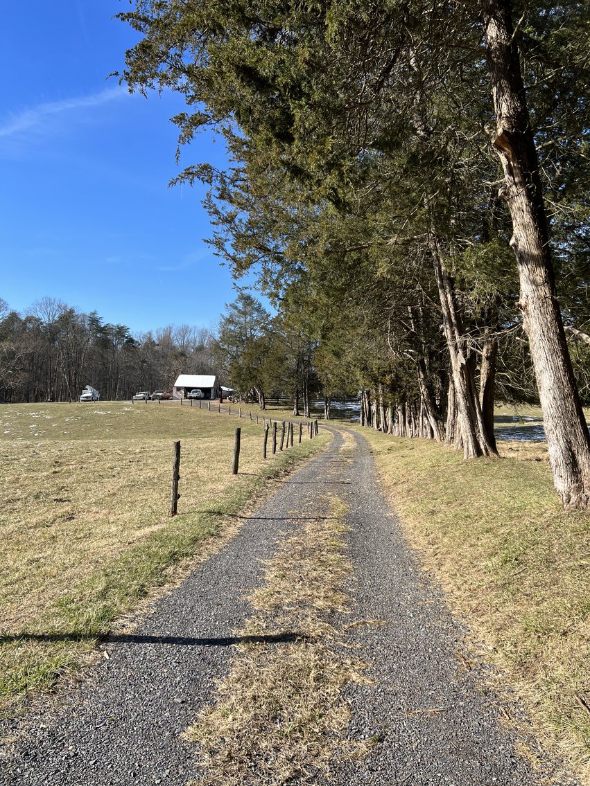 Image for Beautiful Country Living - 1,059 Sq. Ft-  2 Bedroom -1 Bath House - Barn and Work shop -  on 10.6 Acres - 14216 Woodland Church Rd