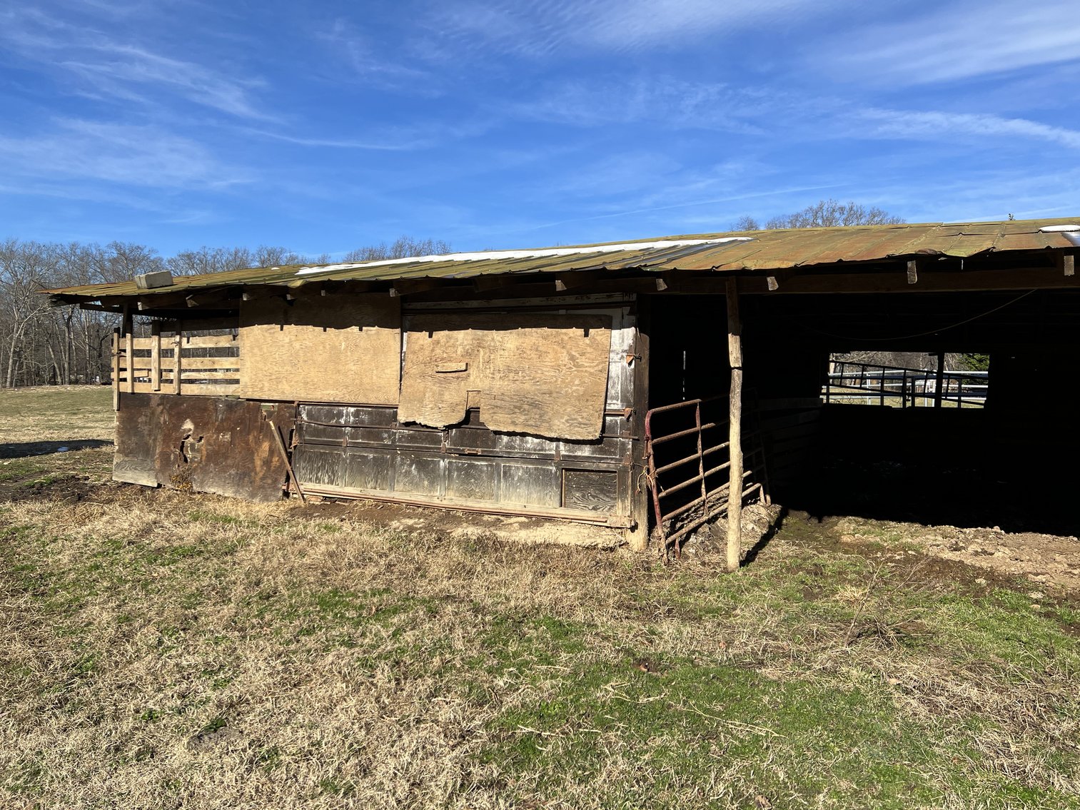 Image for Beautiful Country Living - 1,059 Sq. Ft-  2 Bedroom -1 Bath House - Barn and Work shop -  on 10.6 Acres - 14216 Woodland Church Rd