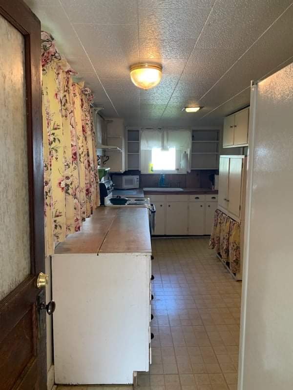 Image for Farm House Online Reserve Auction