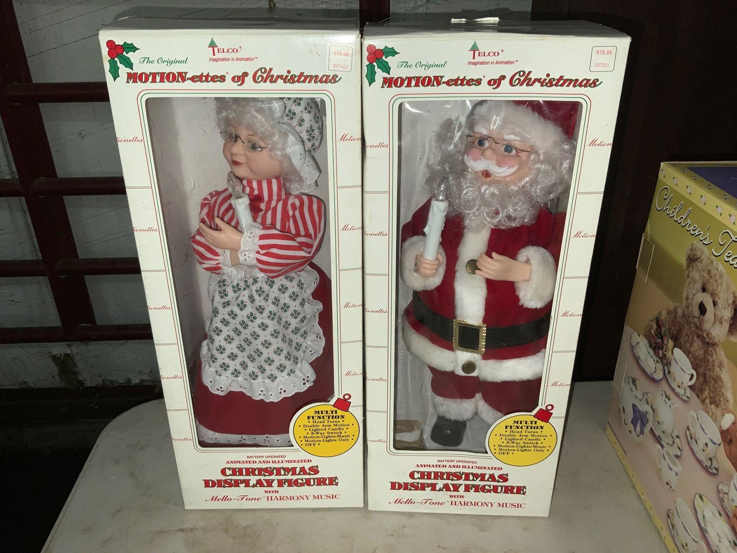 Image for 2014 Toyota Prius, Antique Books, Antique Furniture, Glassware