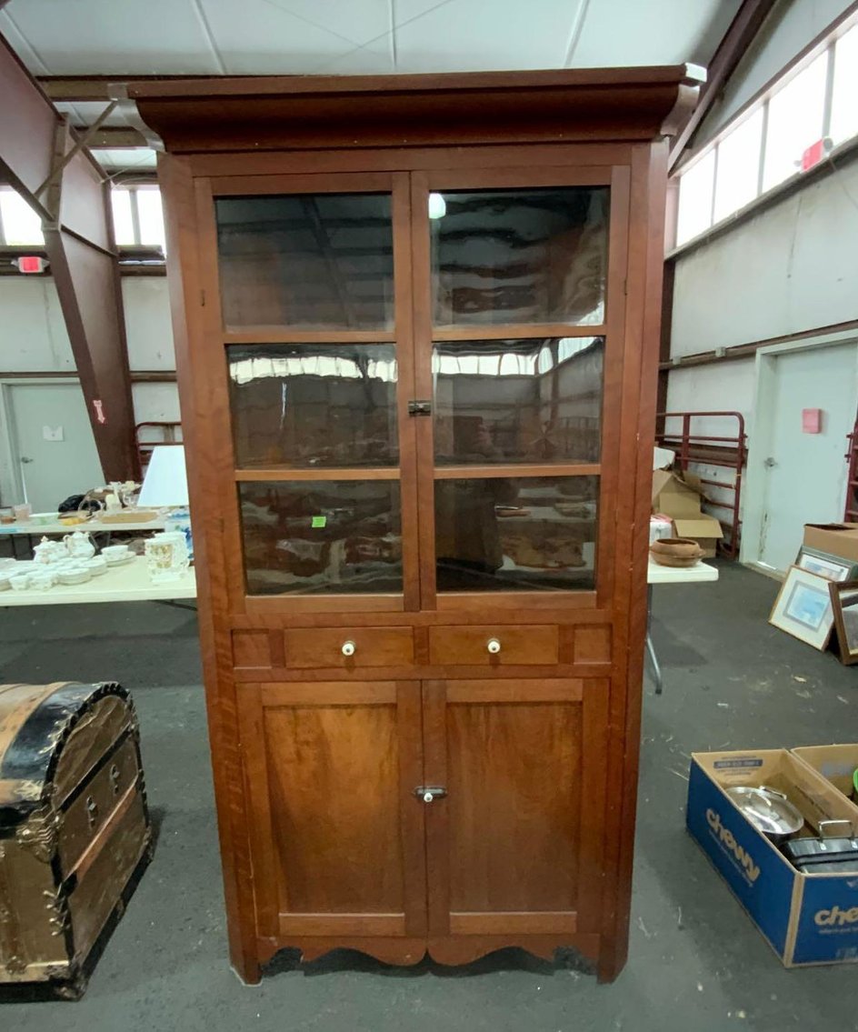 Image for 2014 Toyota Prius, Antique Books, Antique Furniture, Glassware