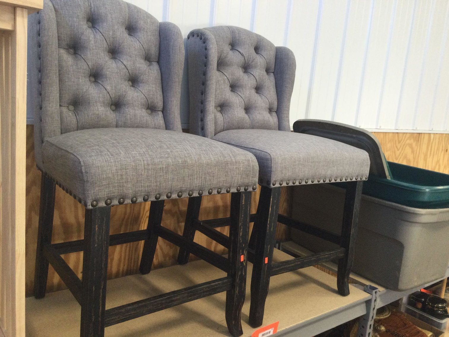 Image for Furniture, collectibles, household-New building south