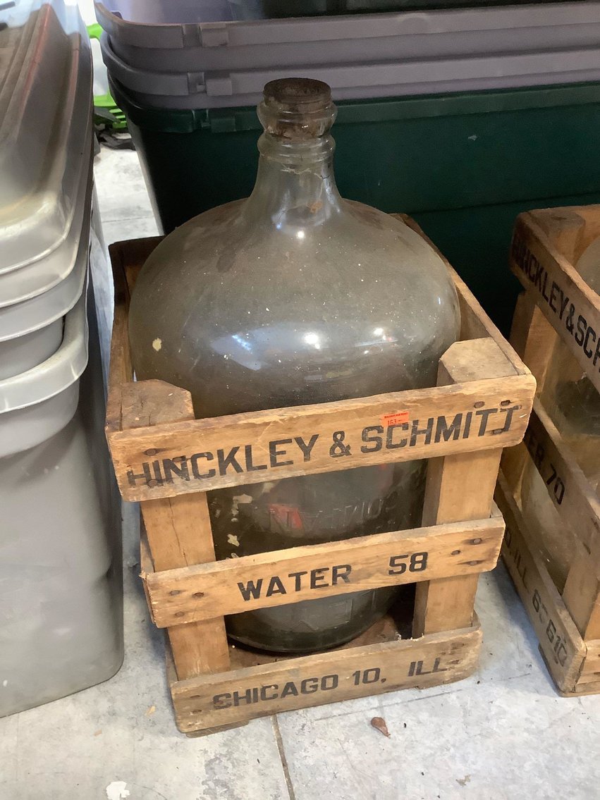 Image for Furniture, collectibles, household-New building south