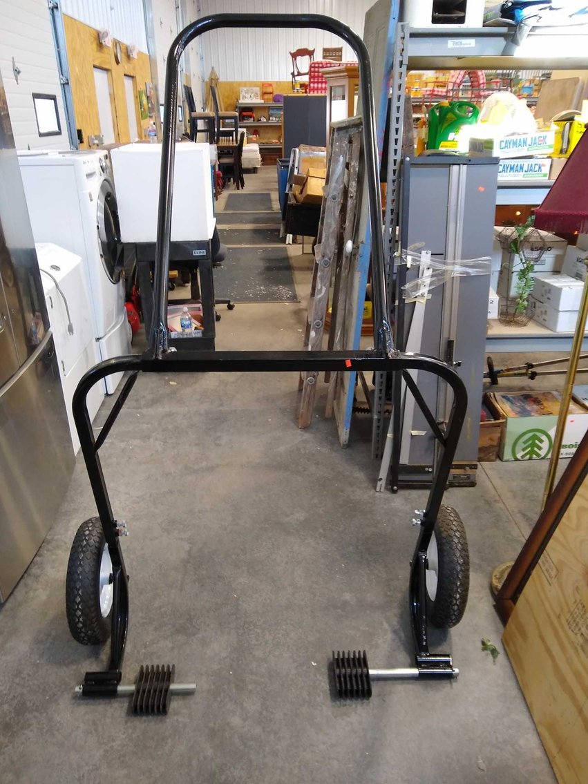 Image for Furniture, collectibles, household-New building south