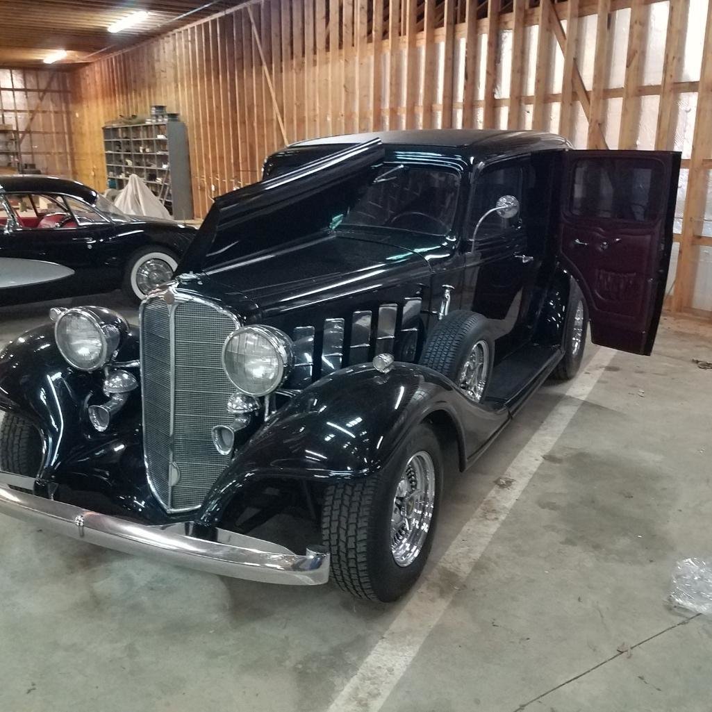 Image for 1933 Buick, 1976 Suburban, Farm Equipment, Slot Machines and More!