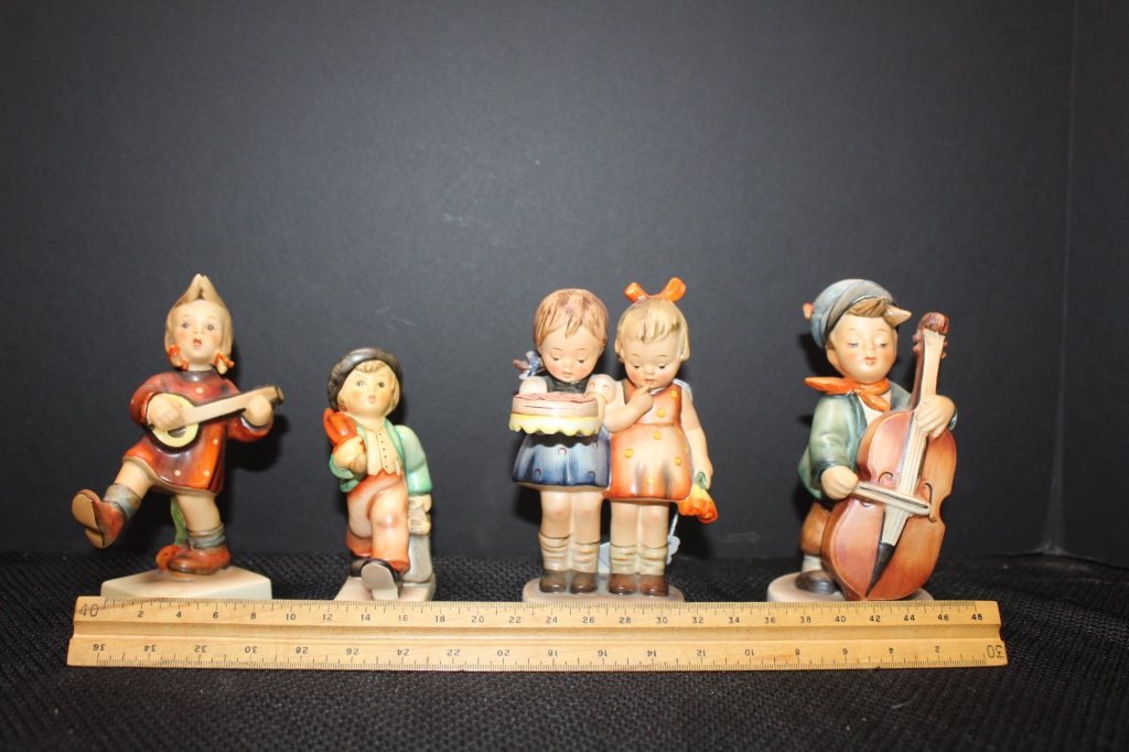 Image for Fenton, Capodimonte, Hummel, Household, Ipad & More Online Only Auction