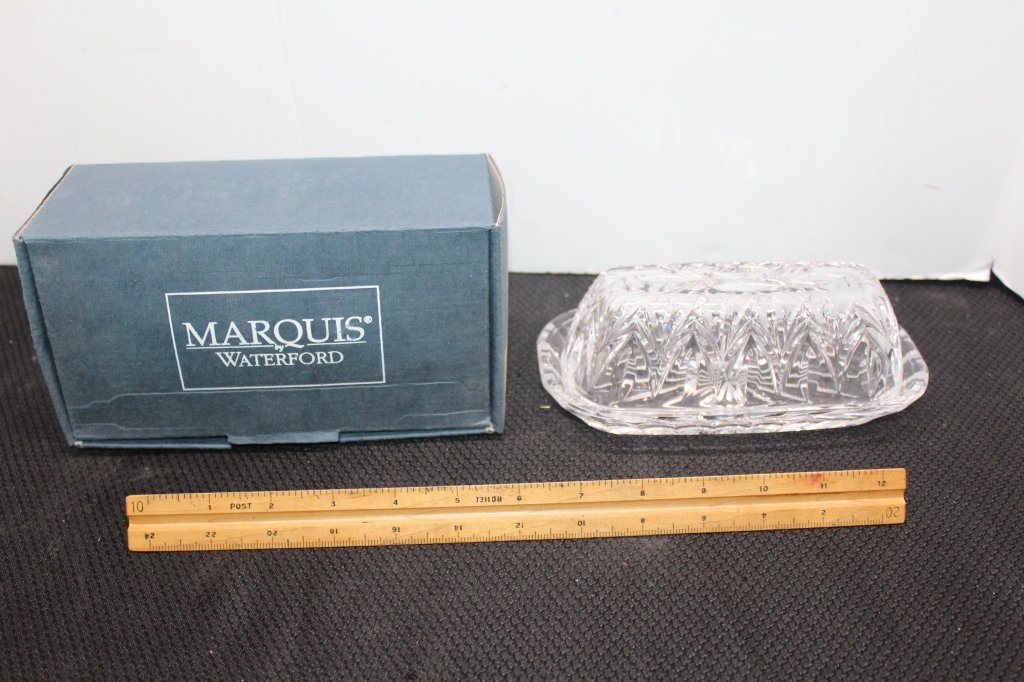 Image for Fenton, Capodimonte, Hummel, Household, Ipad & More Online Only Auction