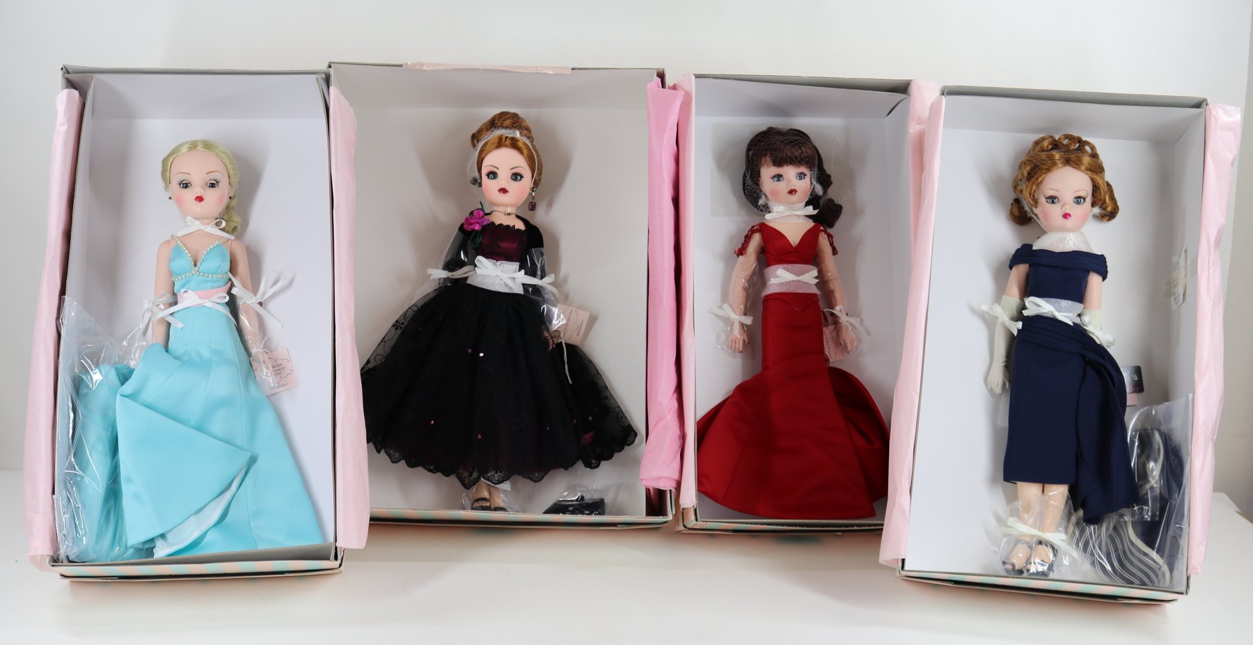 Image for Single Owner Madame Alexander Cissy and Other Dolls | March 1, 2022 at 7:00 PM