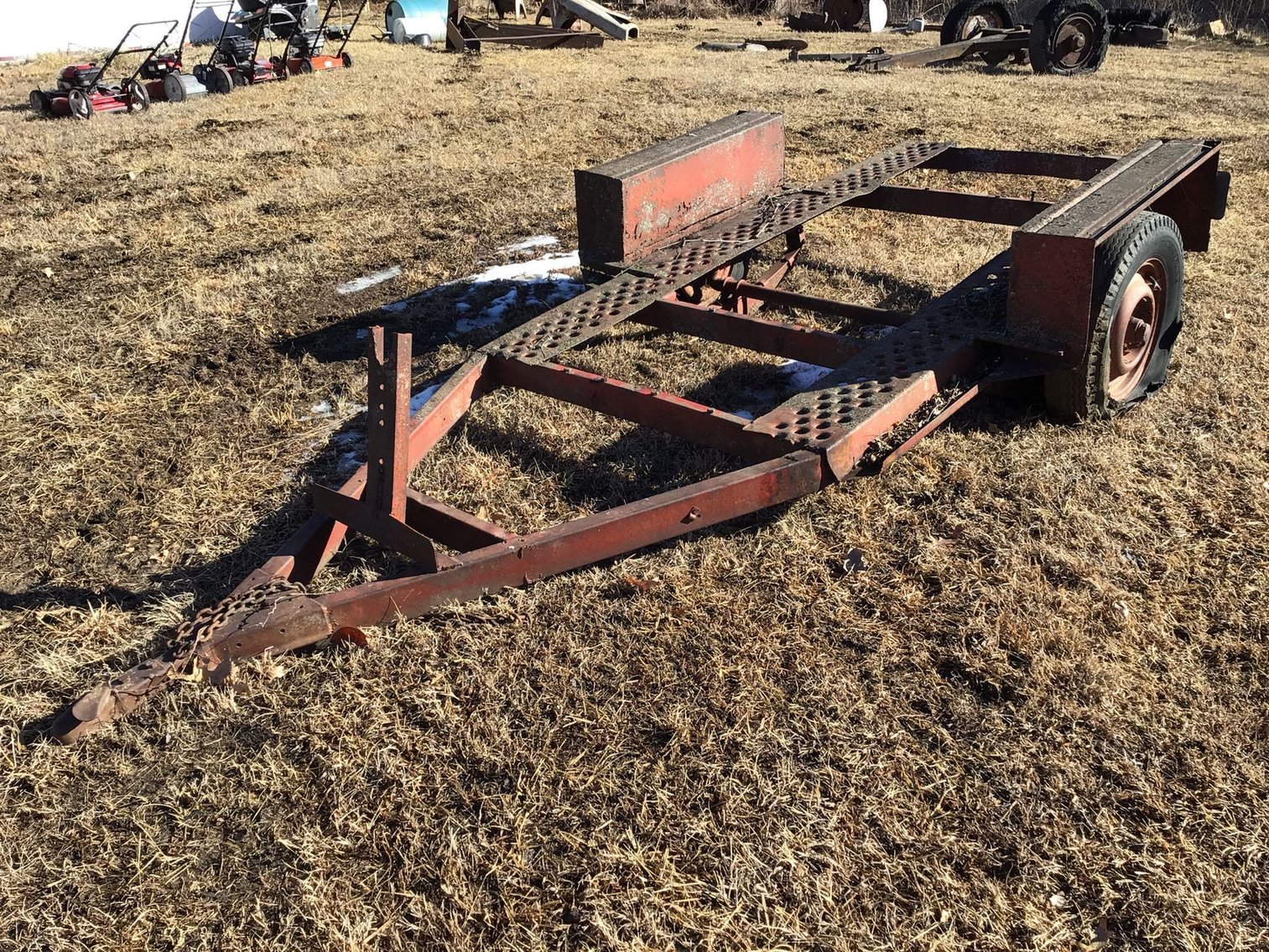 Bates City Tractor Auction