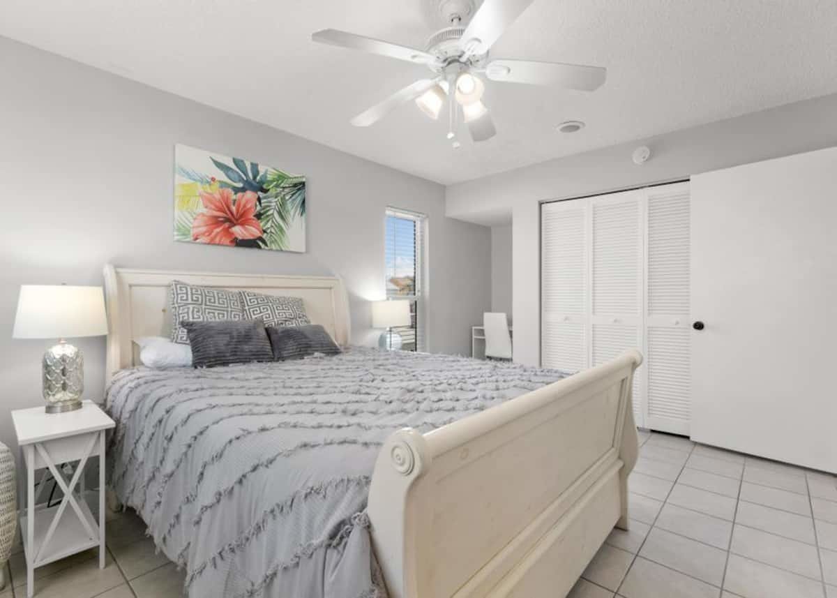 Image for 150 Beach Ave, Redington Shores, FL 33708