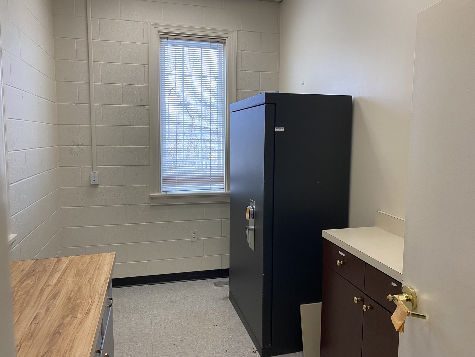 Image for Bank Ordered Sale - 3,300 SF Former Bank Branch Office - 1496 Anderson Hwy. Cumberland, VA 23040