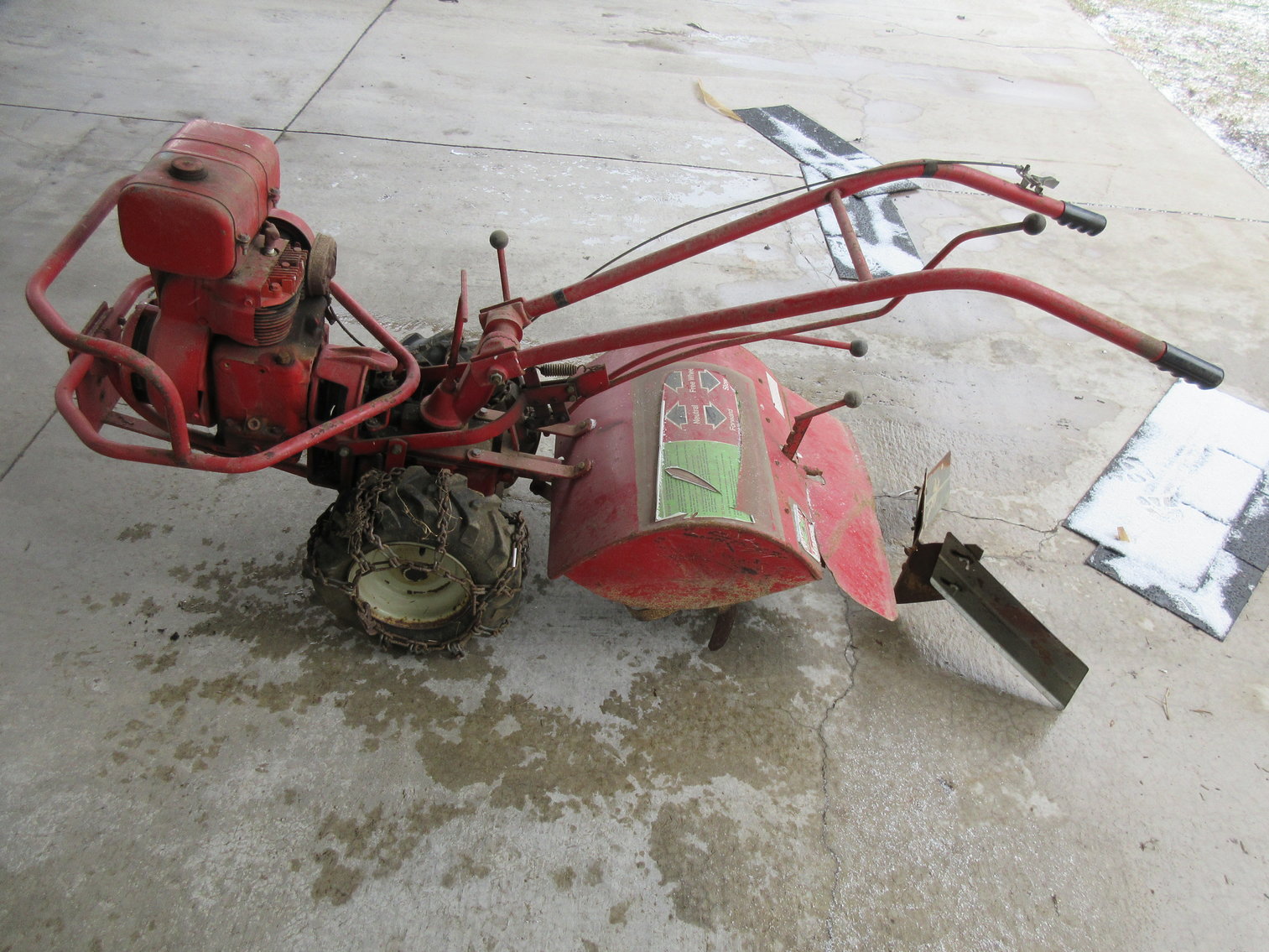 Belington, WV Ford 700 Crop Tractor, JD X360 Lawn Tractor, Case 222