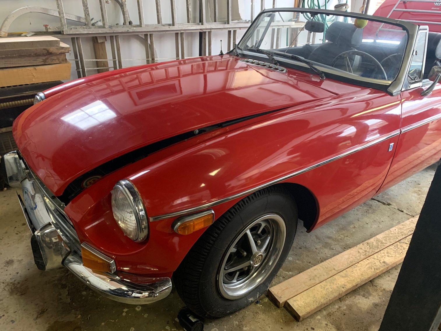 Fairmont, WV ’73 MGB, Tools, Pyrex, Household Items, and More!