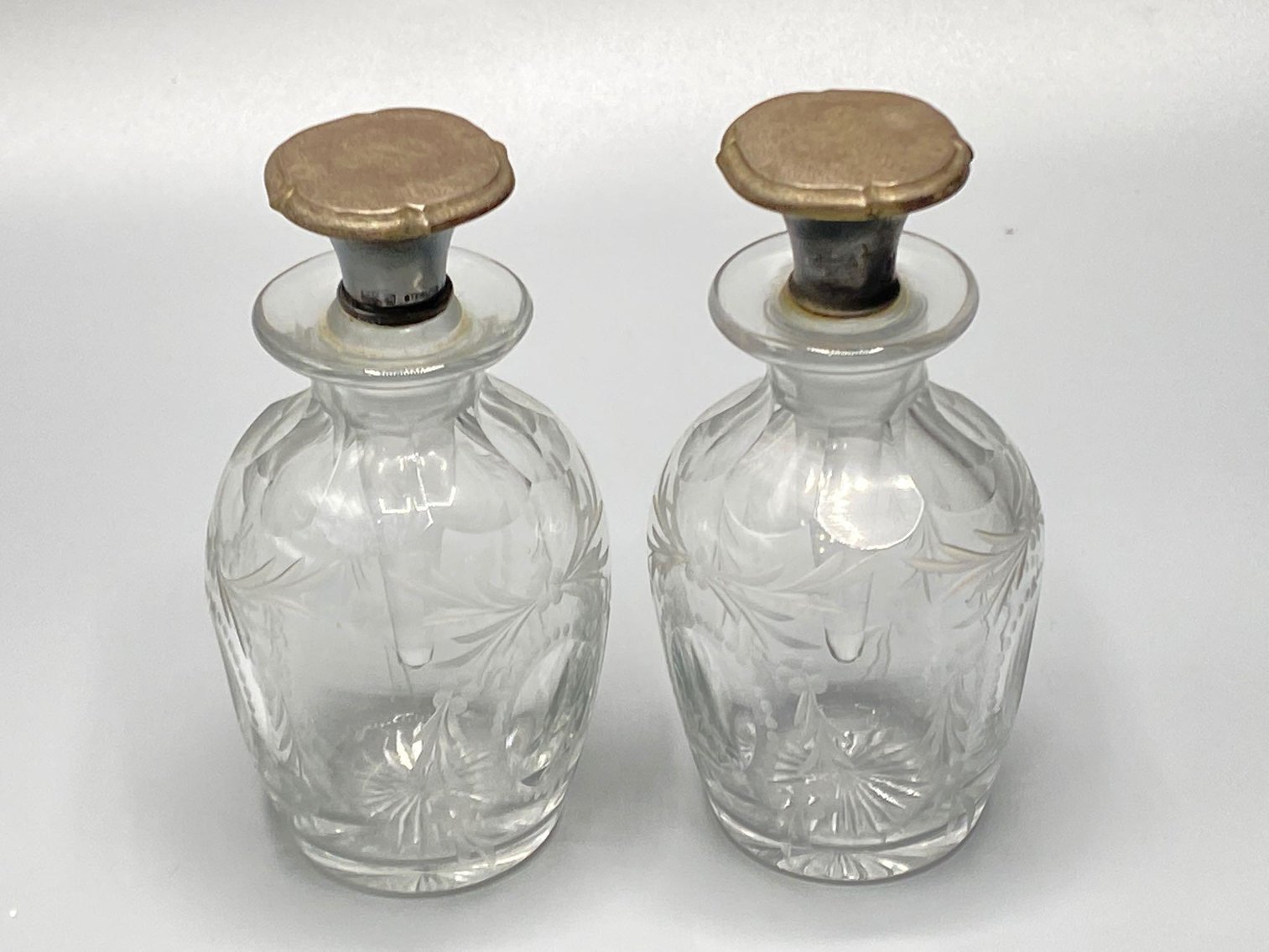 Image for Telephone Booth, Knives, Butter Molds, Head Vase Dolls, Collectibles, Glassware