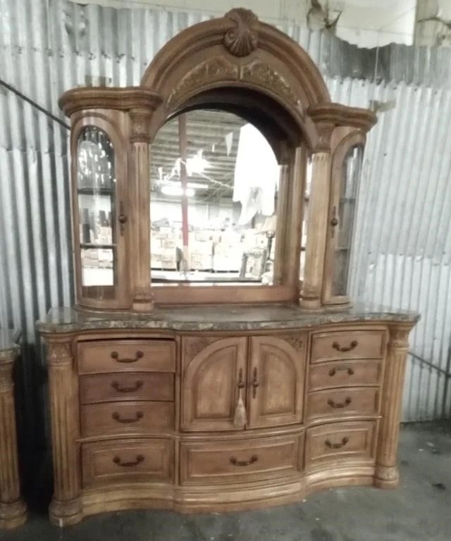 Image for Estate of Janet Dadiras & Others Online Auction