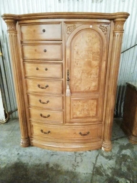 Image for Estate of Janet Dadiras & Others Online Auction