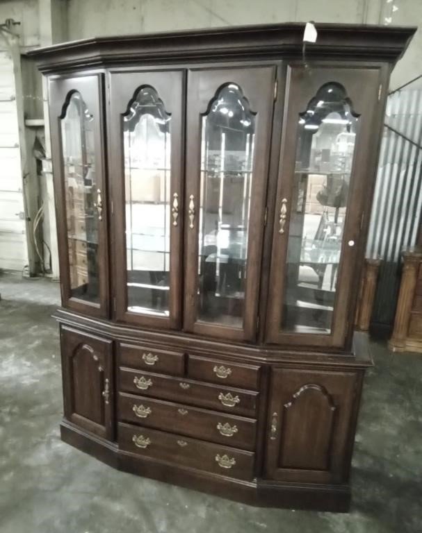 Image for Estate of Janet Dadiras & Others Online Auction