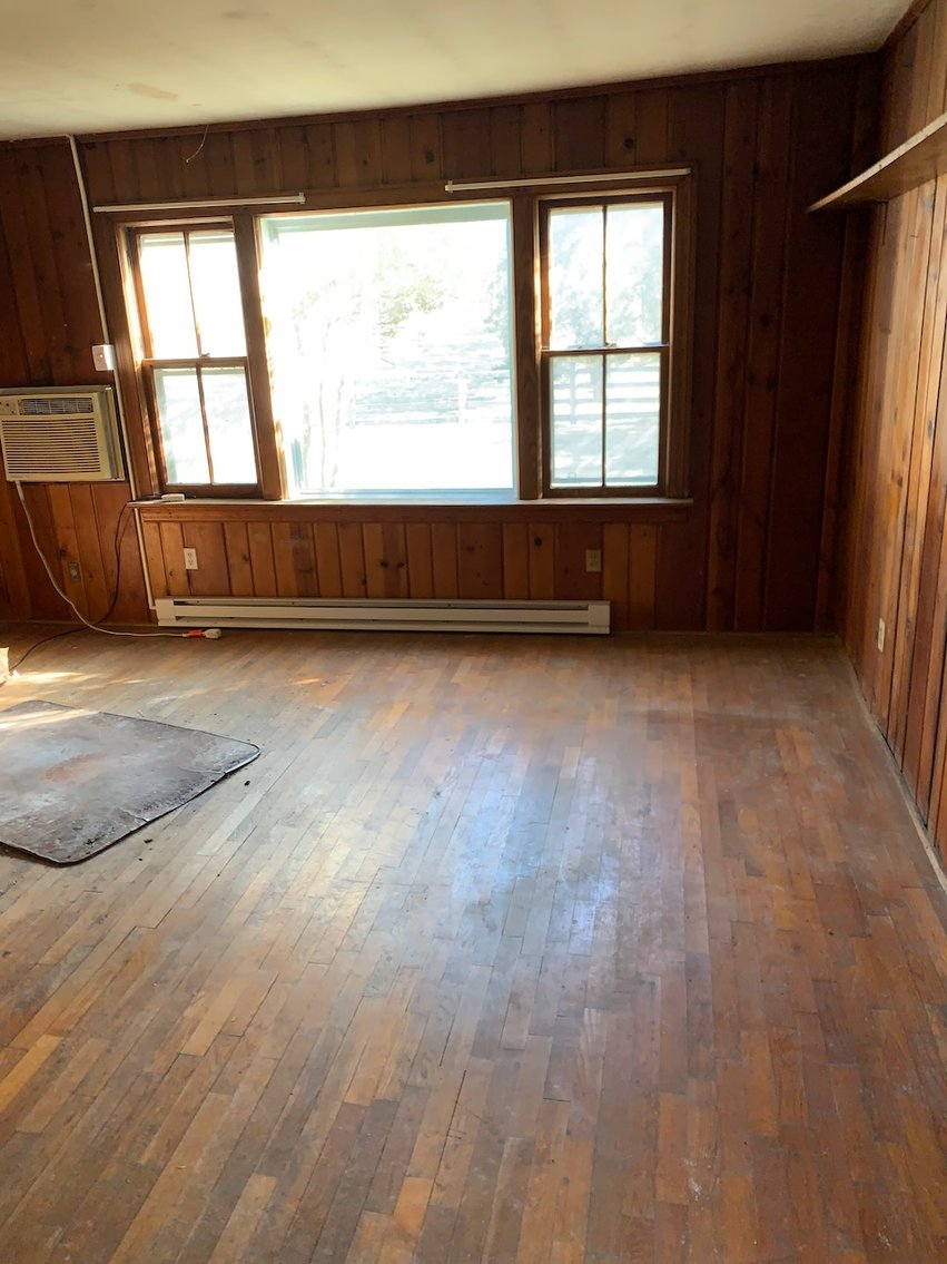 Image for Beautiful Country Living - 1,059 Sq. Ft-  2 Bedroom -1 Bath House - Barn and Work shop -  on 10.6 Acres - 14216 Woodland Church Rd