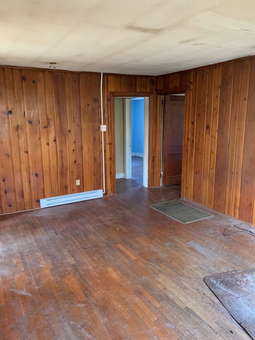 Image for Beautiful Country Living - 1,059 Sq. Ft-  2 Bedroom -1 Bath House - Barn and Work shop -  on 10.6 Acres - 14216 Woodland Church Rd