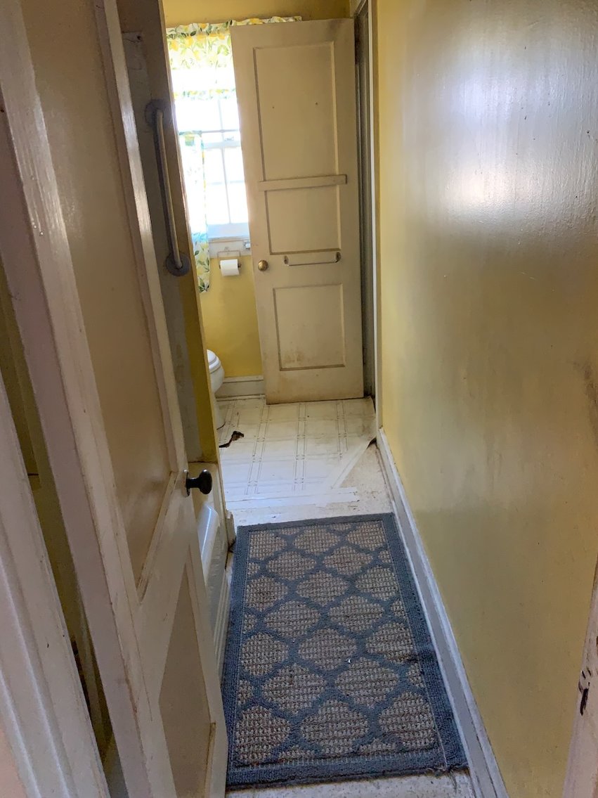 Image for Beautiful Country Living - 1,059 Sq. Ft-  2 Bedroom -1 Bath House - Barn and Work shop -  on 10.6 Acres - 14216 Woodland Church Rd